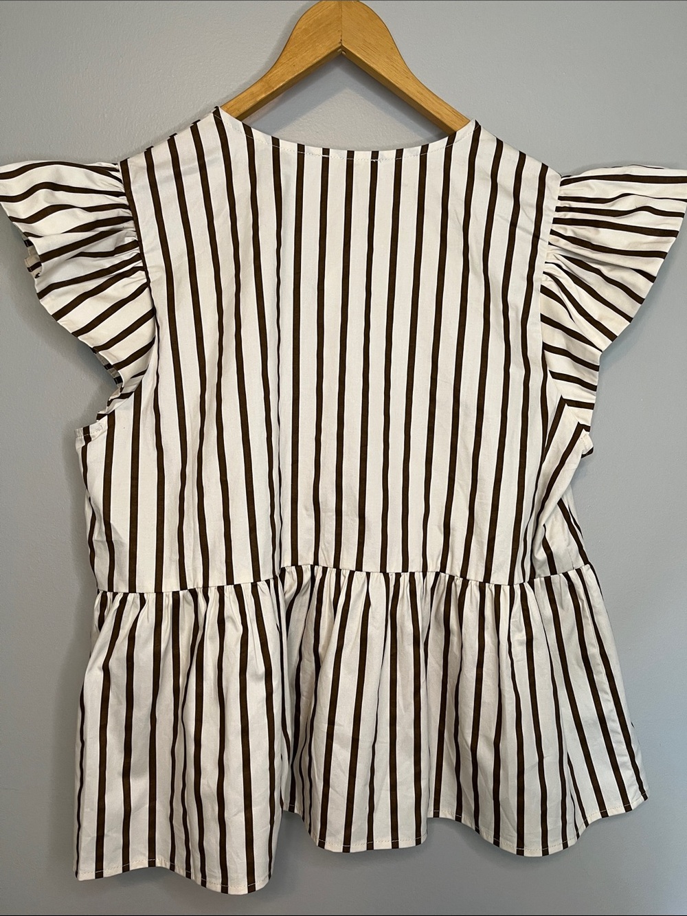 NWT Cottagecore Bow Tie Front Striped Flutter Sleeve Top - Brown & White - Picture 7 of 10